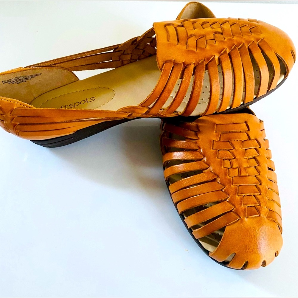 NEW! Soft Spot(Comfortiva)Women’s Leather Woven Sandals: 9WW